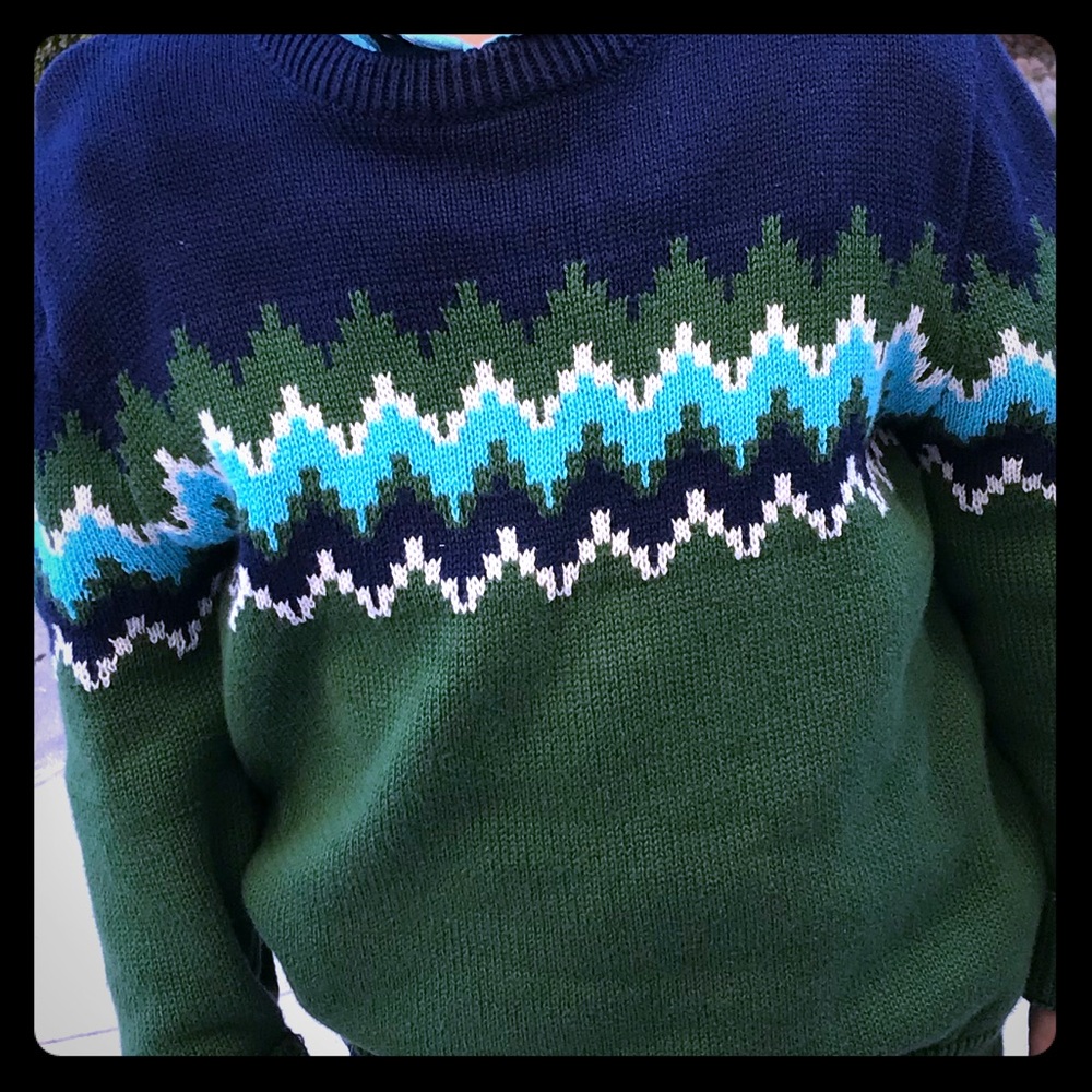 I am sell this sweater because its small now